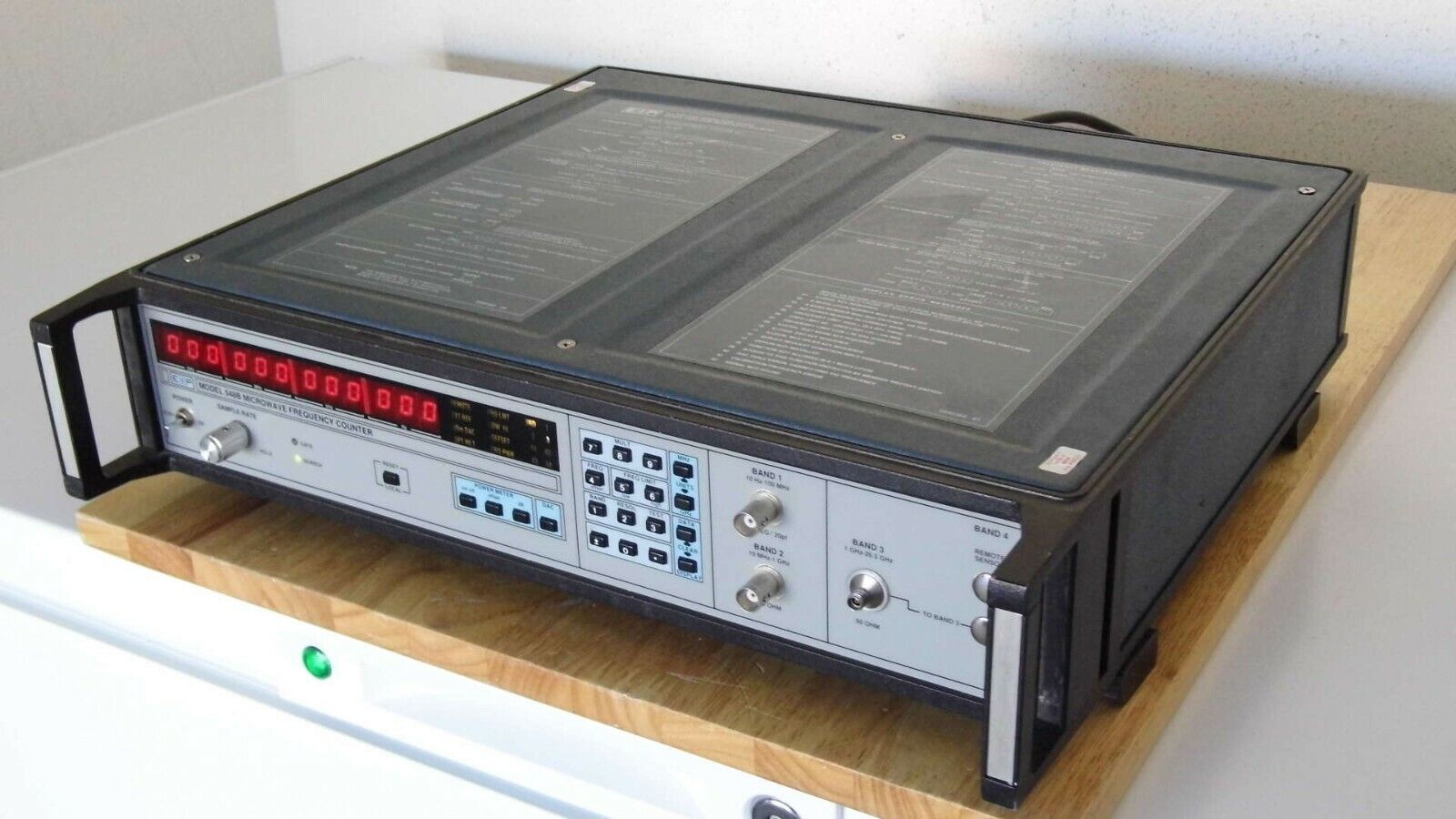 EIP 548B w/opt 02,05 microwave frequency counter 10hz-26.5Ghz EIP 548B w/opt 02,05 microwave frequency counter 10hz-26.5Ghz